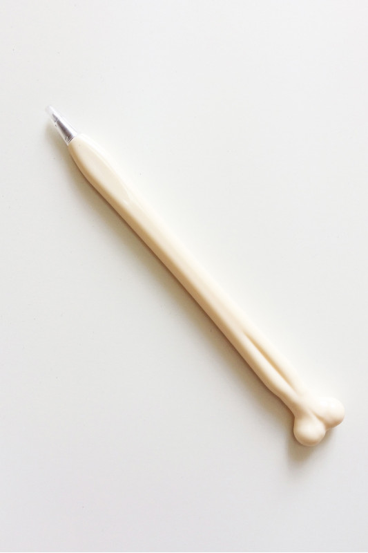 Ручка-кость